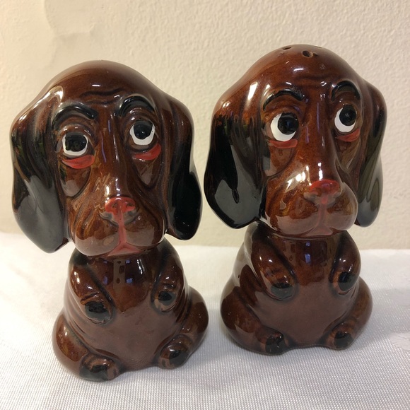 Vintage Ceramic brown dog Dachshund Basset Hound salt and pepper shakers Japan